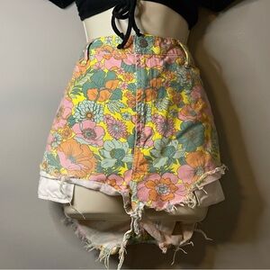 Wild Fable high waisted Jean floral shorts 💐